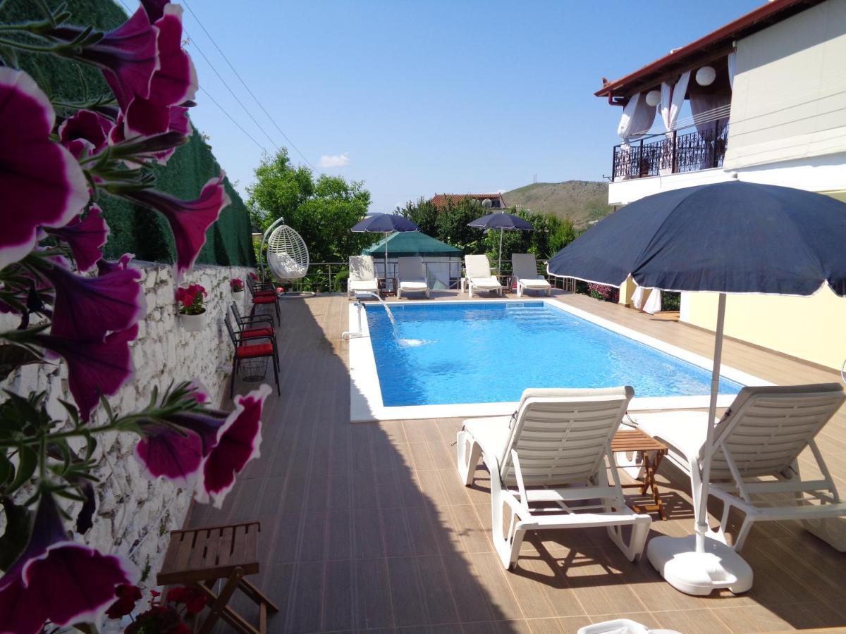 Villa Cato Sarandë 外观 照片
