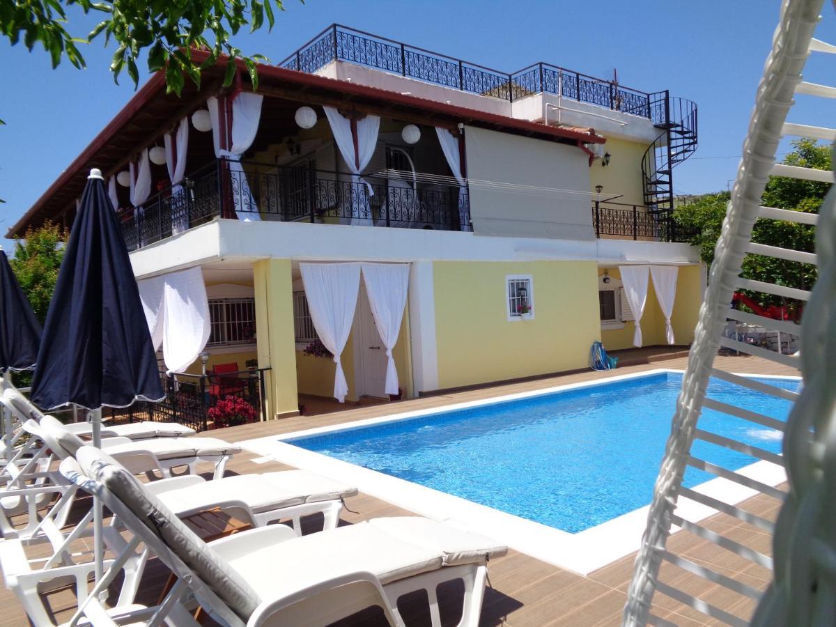 Villa Cato Sarandë 外观 照片