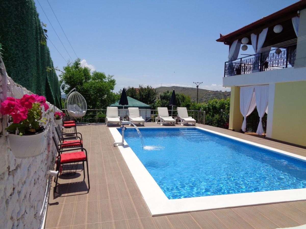 Villa Cato Sarandë 外观 照片