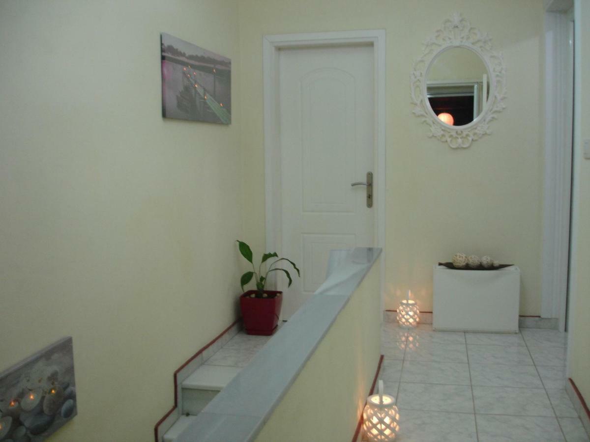 Villa Cato Sarandë 外观 照片